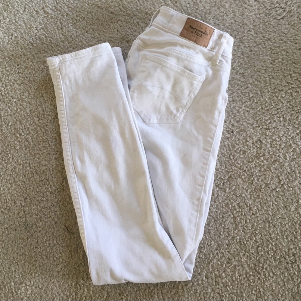 White Abercrombie and Fitch Jeans
